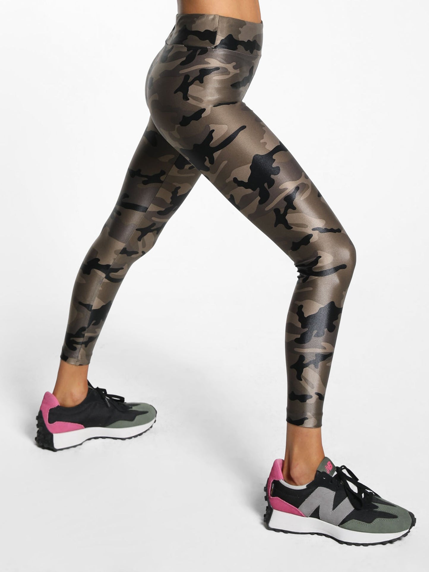 Lustrous Infinity High Rise Legging - Camo